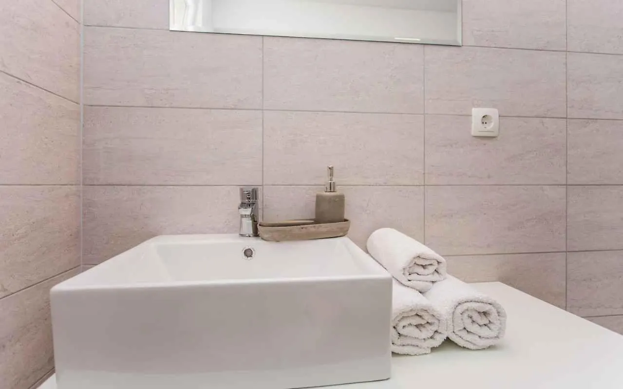 Apartment In Vrbnik - Insel Krk 45255 Croatia